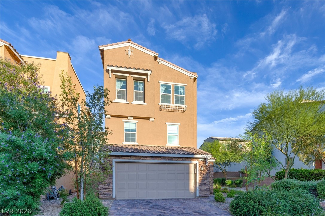 374 Gracious Way Property Photo 3