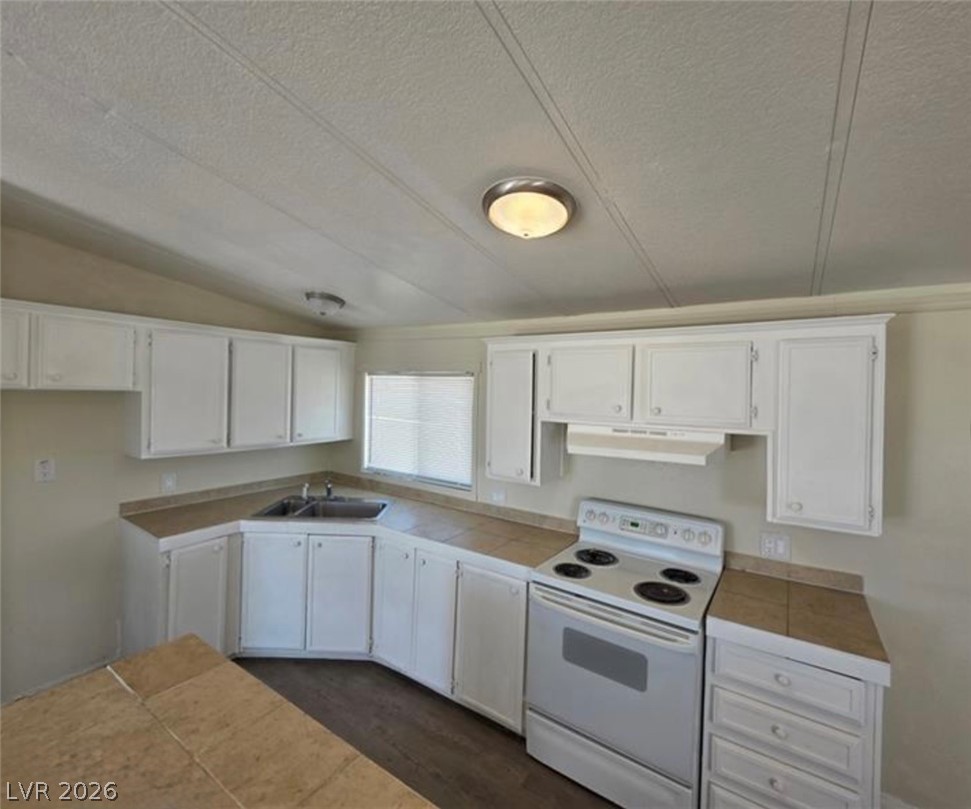 3590 Borax Avenue Property Photo 21