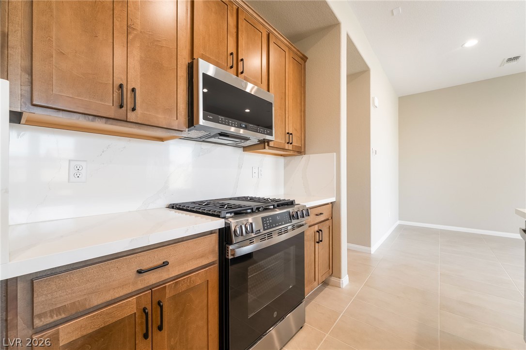 654 Ambridge Drive Property Photo 17