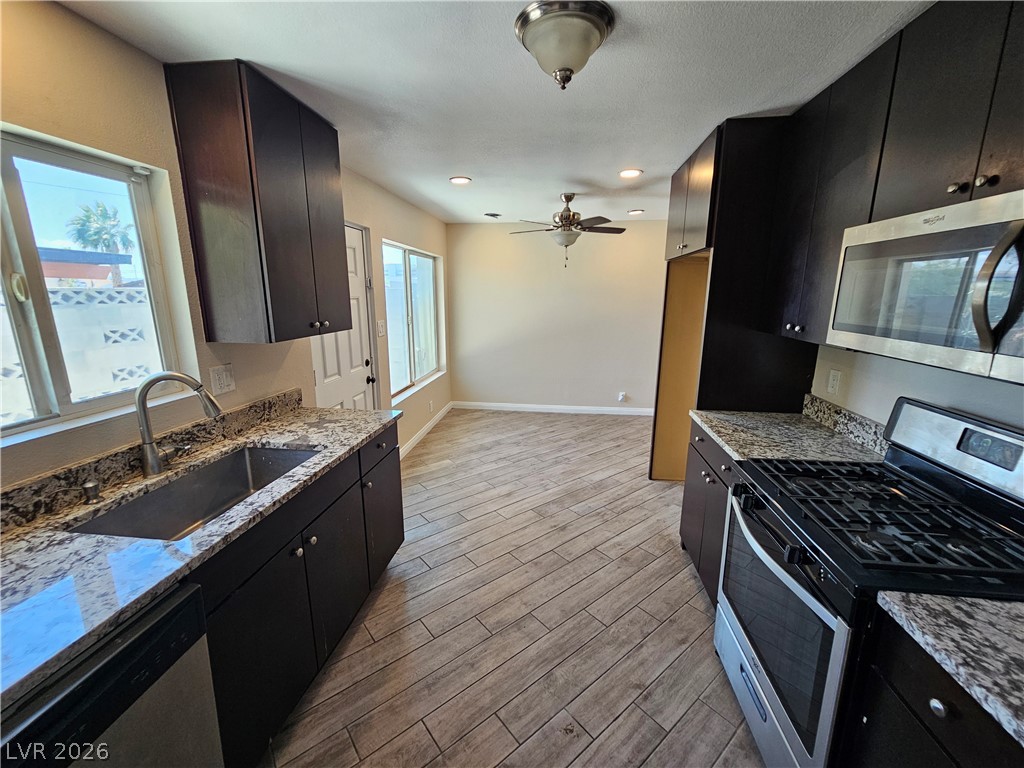 1074 King Richard Avenue Property Photo 11