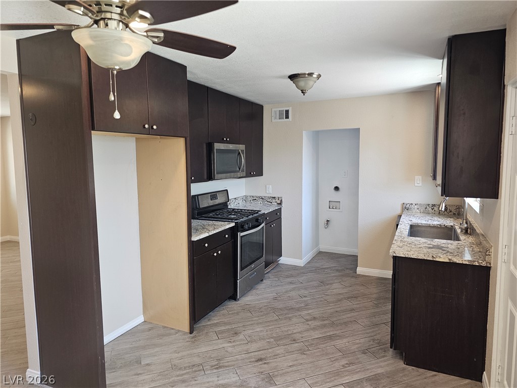 1074 King Richard Avenue Property Photo 12