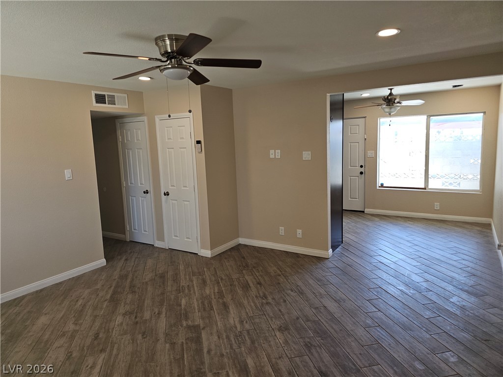 1074 King Richard Avenue Property Photo 20