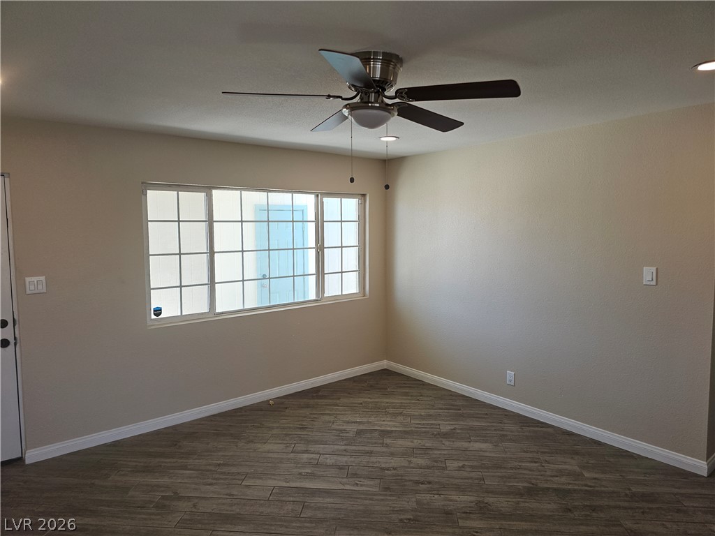 1074 King Richard Avenue Property Photo 21
