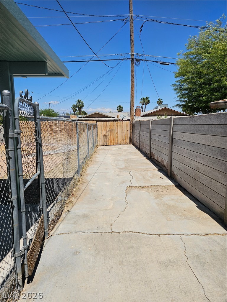 1074 King Richard Avenue Property Photo 32