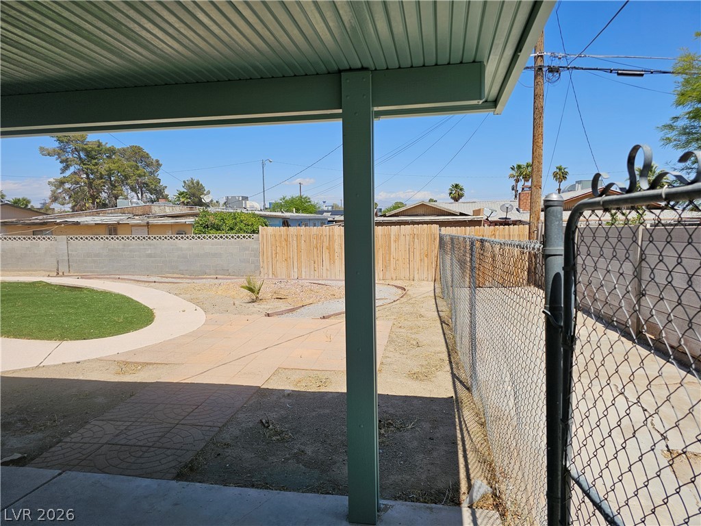 1074 King Richard Avenue Property Photo 33