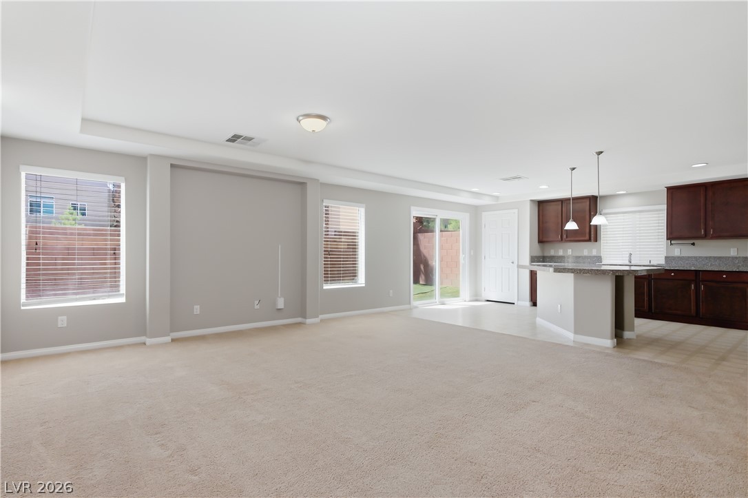 6713 Philharmonic Avenue Property Photo 9