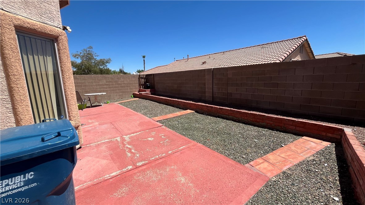 10976 Vallerosa Street Property Photo 15