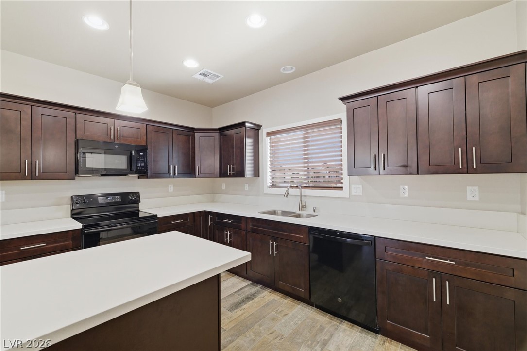 30 Magnolia Boulevard Property Photo 11