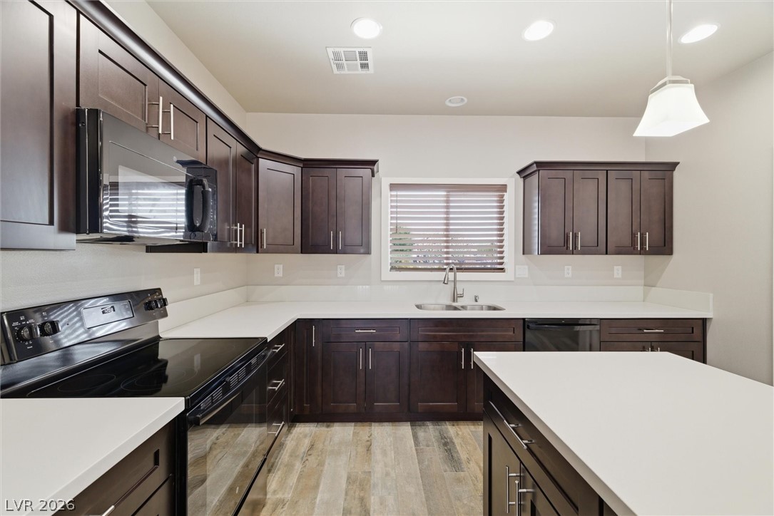 30 Magnolia Boulevard Property Photo 13