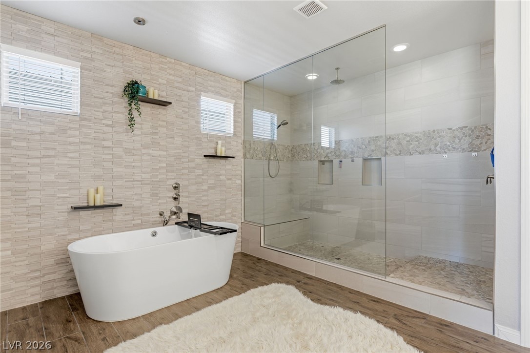 6380 Regina Ridge Street Property Photo 18
