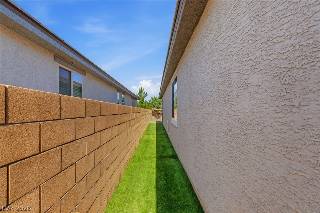 6380 Regina Ridge Street Property Photo 39