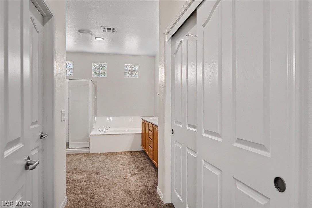 2381 Rosendale Village Avenue Property Photo 23