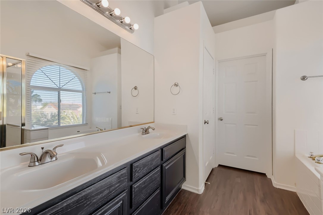 3168 Castle Canyon Avenue Property Photo 19