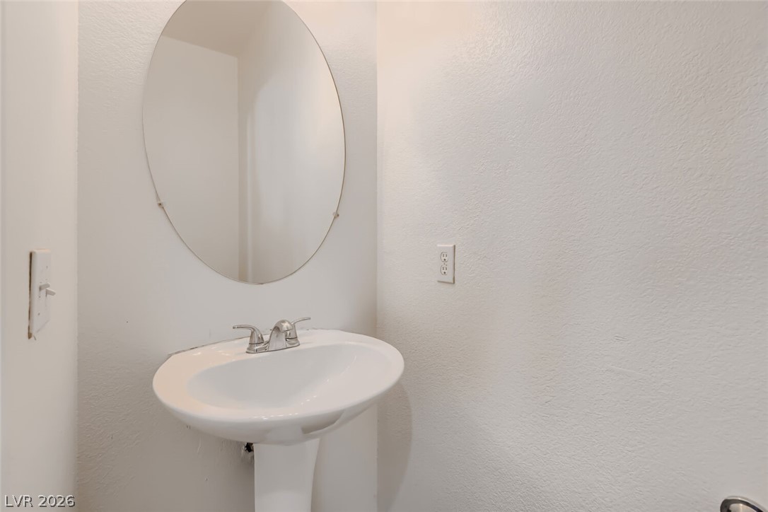 3168 Castle Canyon Avenue Property Photo 23
