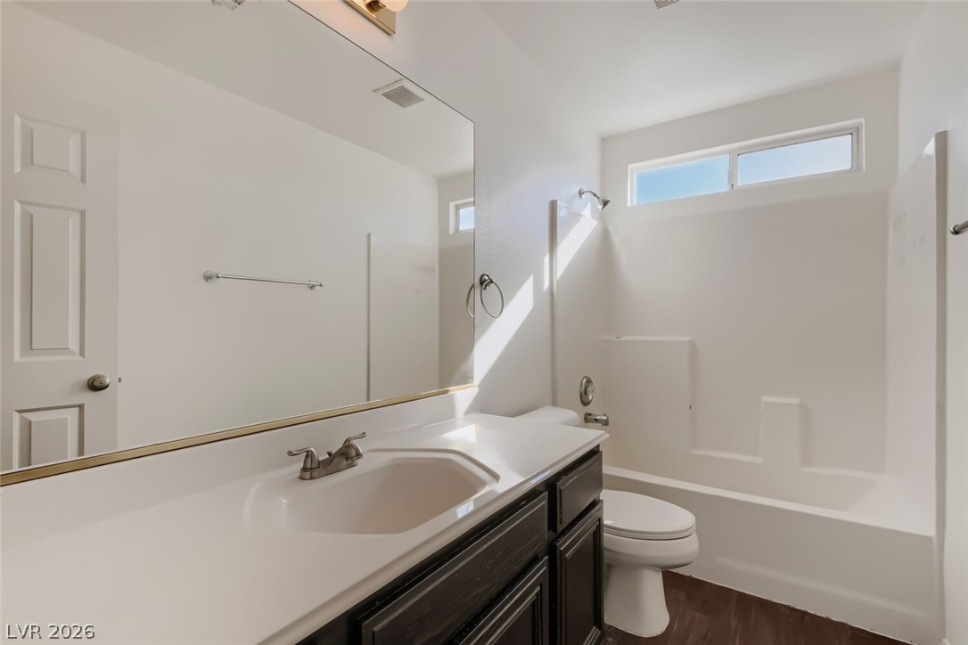 3168 Castle Canyon Avenue Property Photo 24