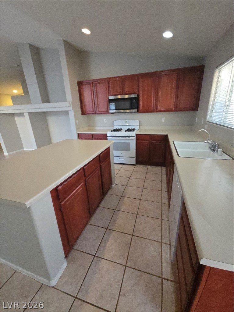 626 Regal Robin Way Property Photo 8