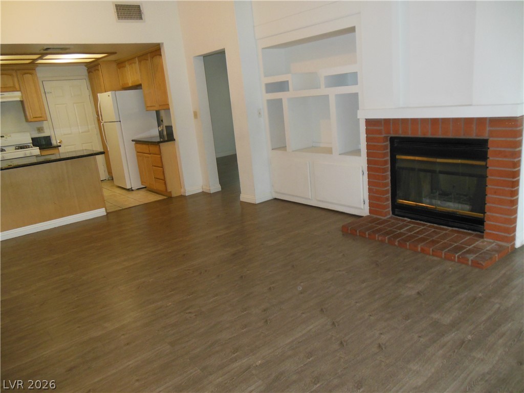 7532 Parnell Avenue Property Photo 7
