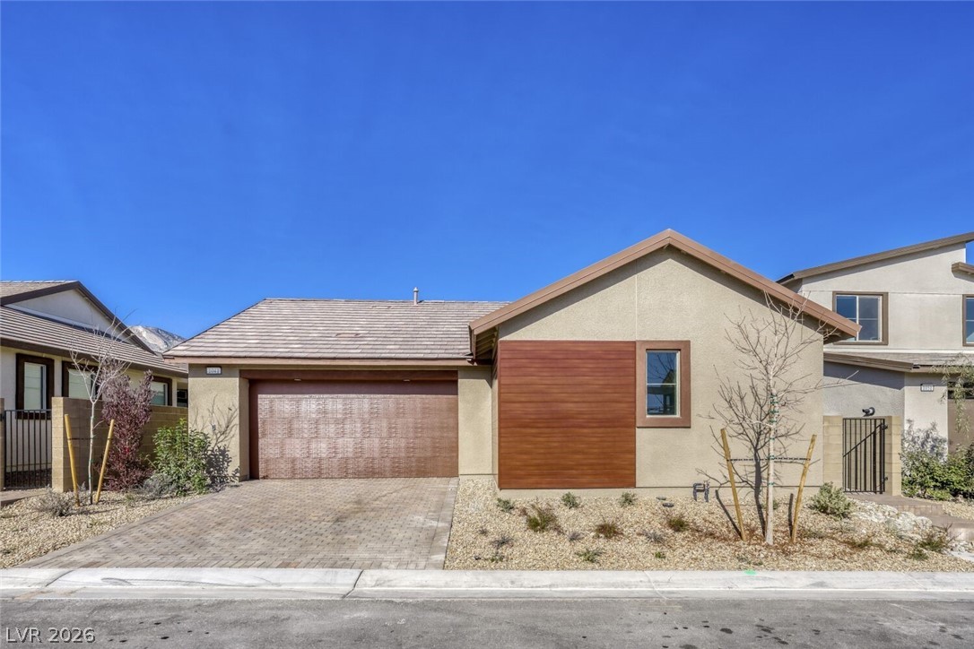 1041 Soaring Sage Avenue Property Photo 2