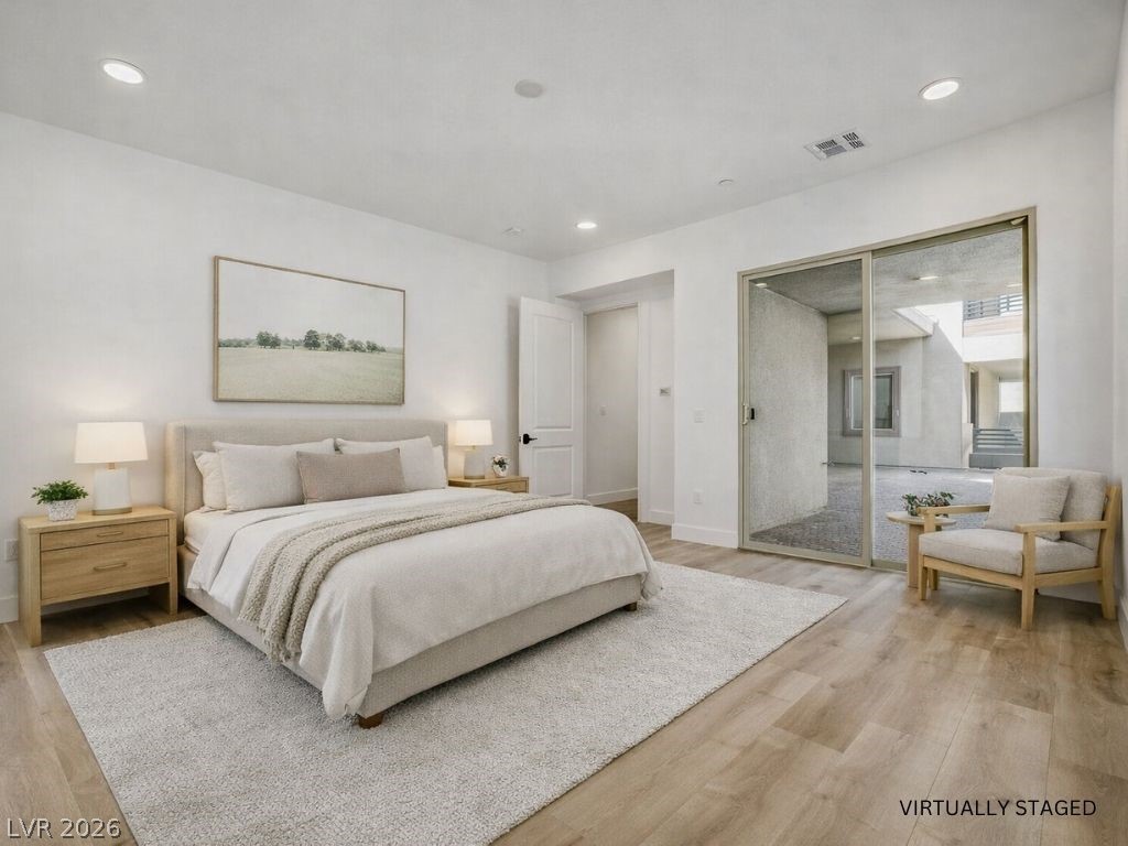 1041 Soaring Sage Avenue Property Photo 12
