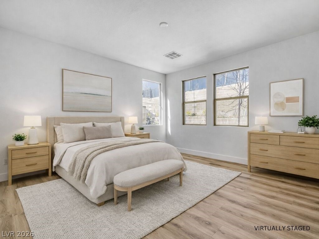 1041 Soaring Sage Avenue Property Photo 16