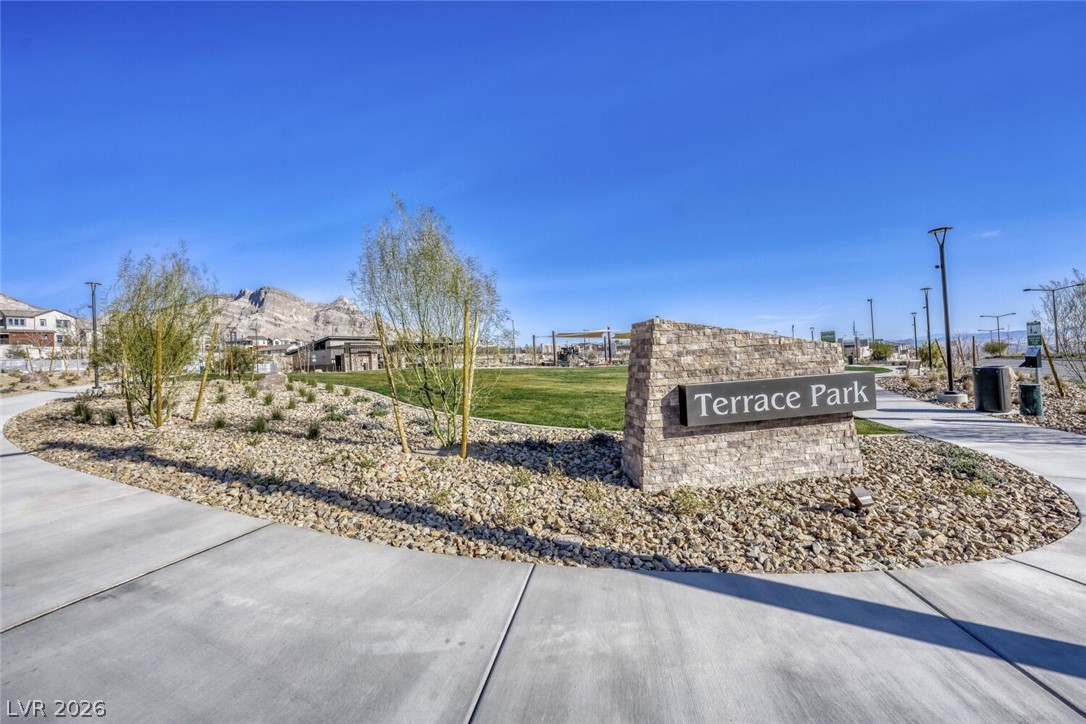 1041 Soaring Sage Avenue Property Photo 26