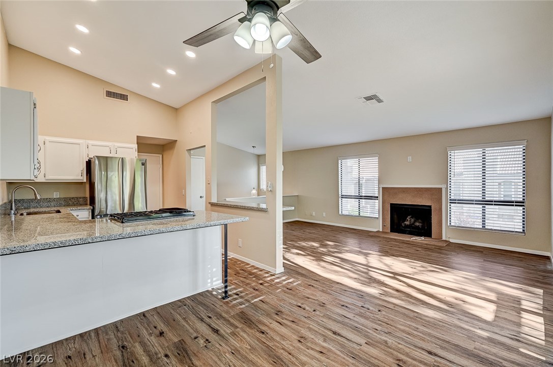 1305 Capri Drive D Property Photo 5
