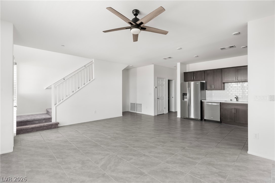 538 Ylang Place Property Photo 8