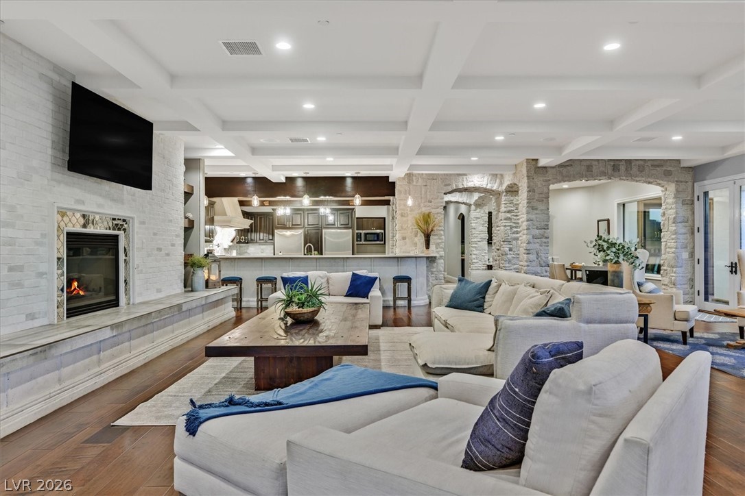 8 Rue Mediterra Drive Property Photo 11