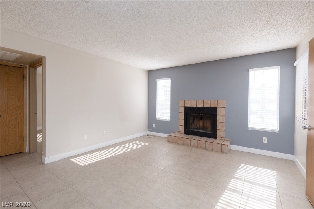 2674 Bryandouglas Drive B Property Photo 5