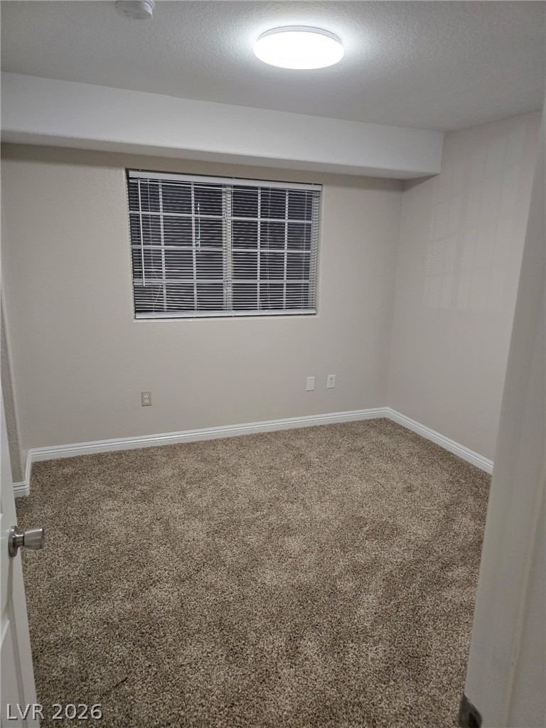4730 East Craig Road 2142 Property Photo 6