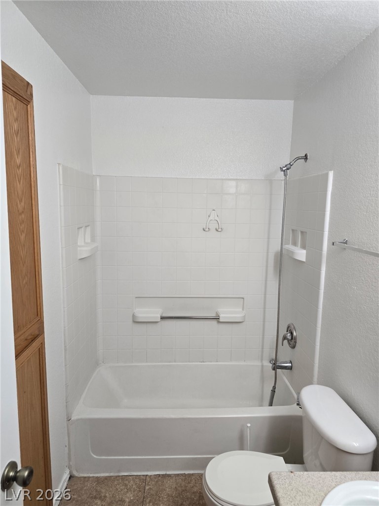4730 East Craig Road 2142 Property Photo 7