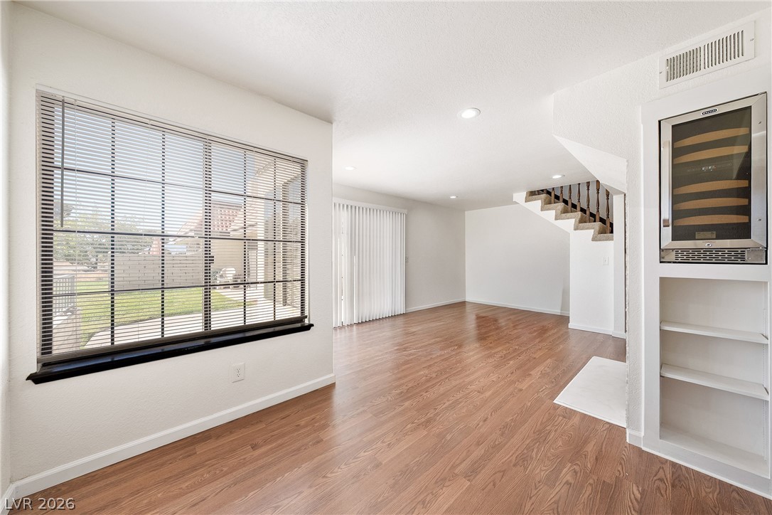 761 Bourbon Street D3 Property Photo 4