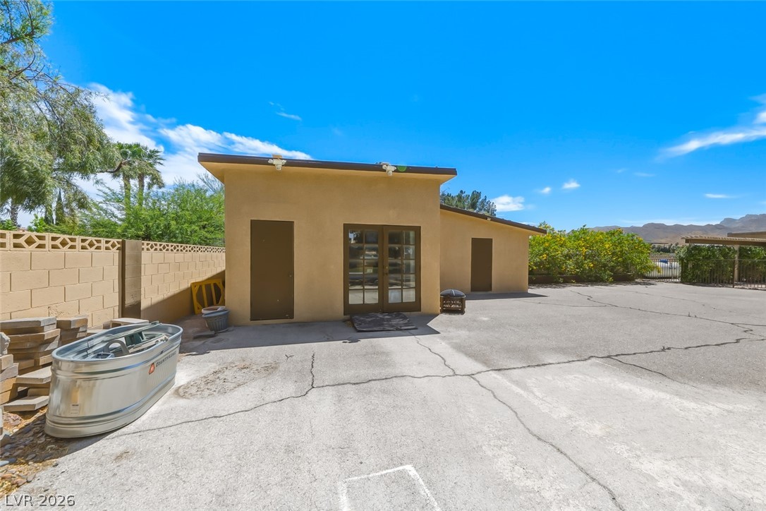 8645 Bright Angel Way Property Photo 11