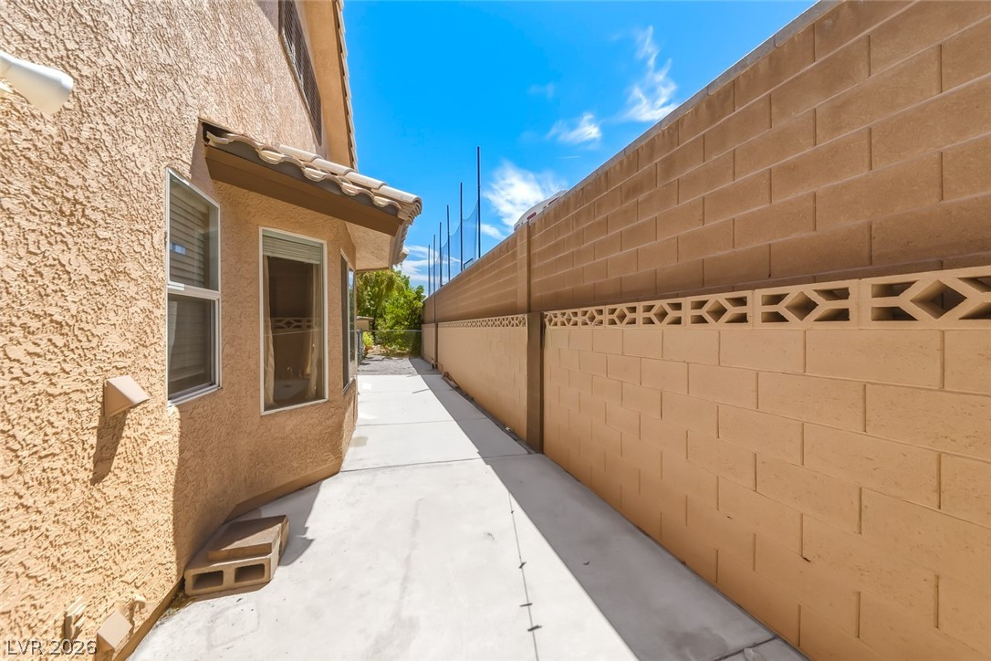 8645 Bright Angel Way Property Photo 43