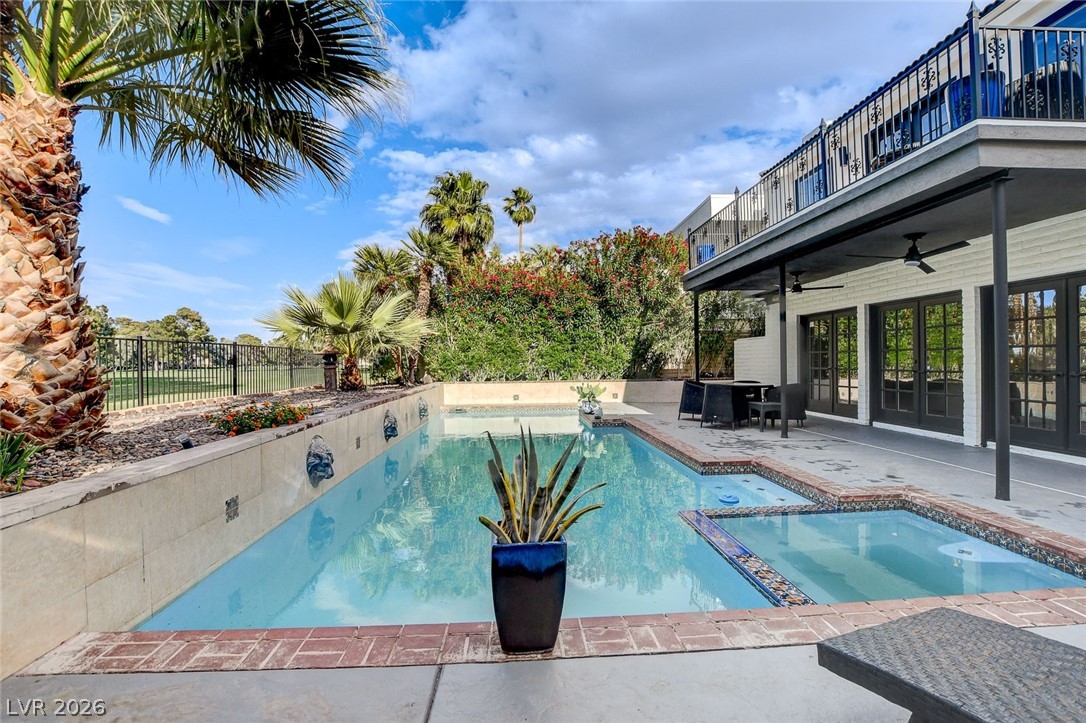 828 Vegas Valley Drive Property Photo 84