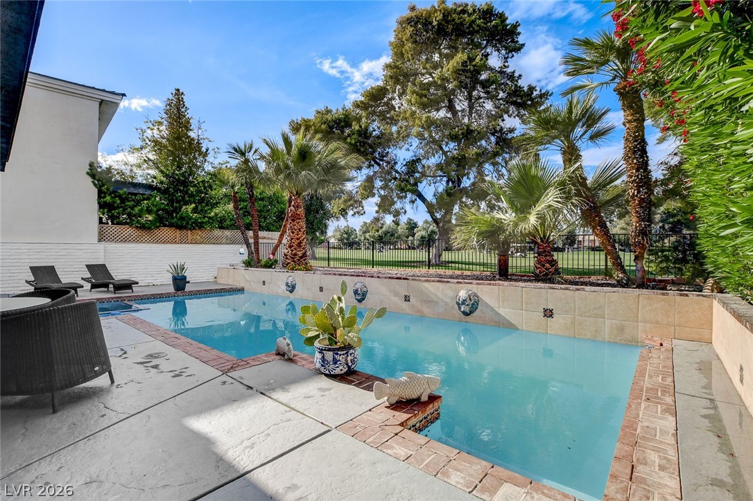 828 Vegas Valley Drive Property Photo 86