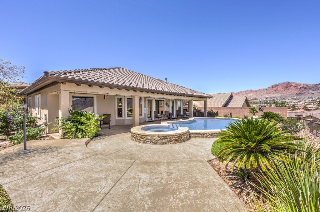 854 Tuscany Court Property Photo 14