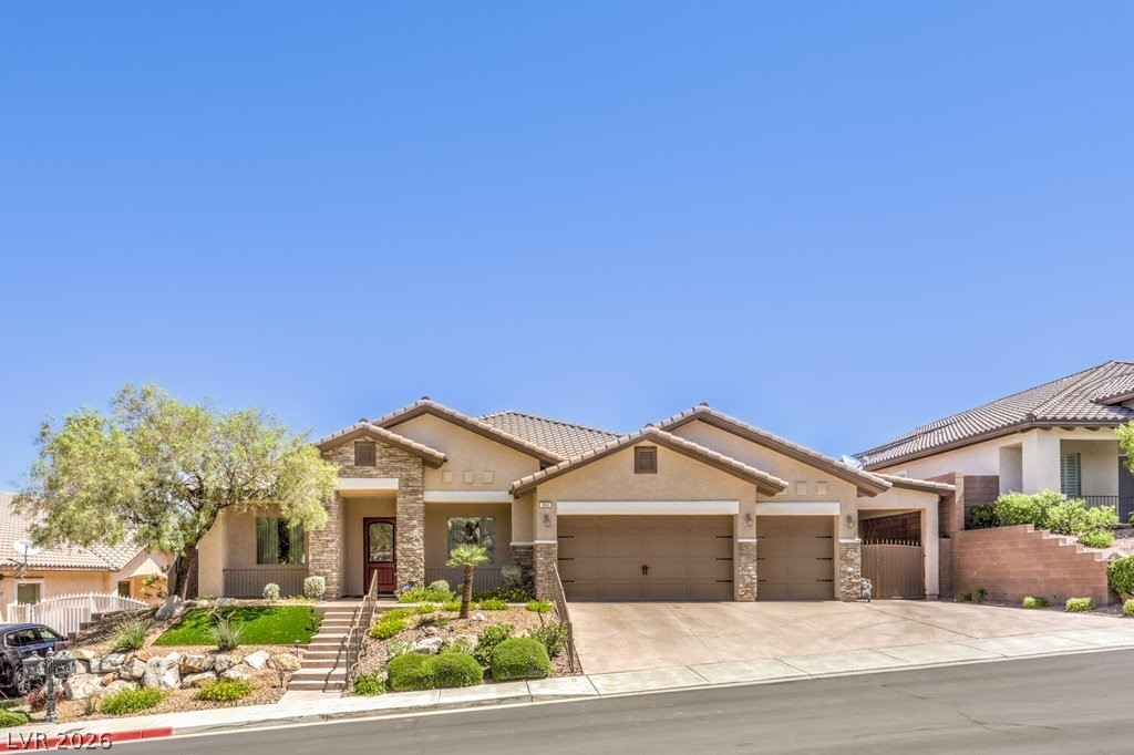 854 Tuscany Court Property Photo 15