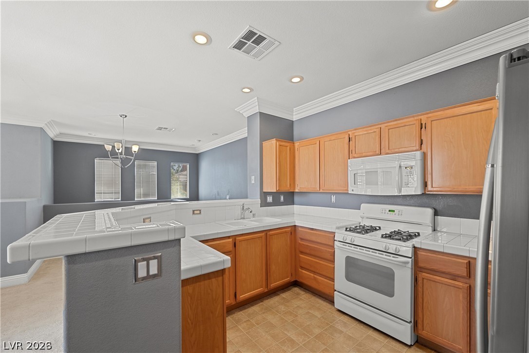 10211 Delray Beach Avenue 201 Property Photo 7