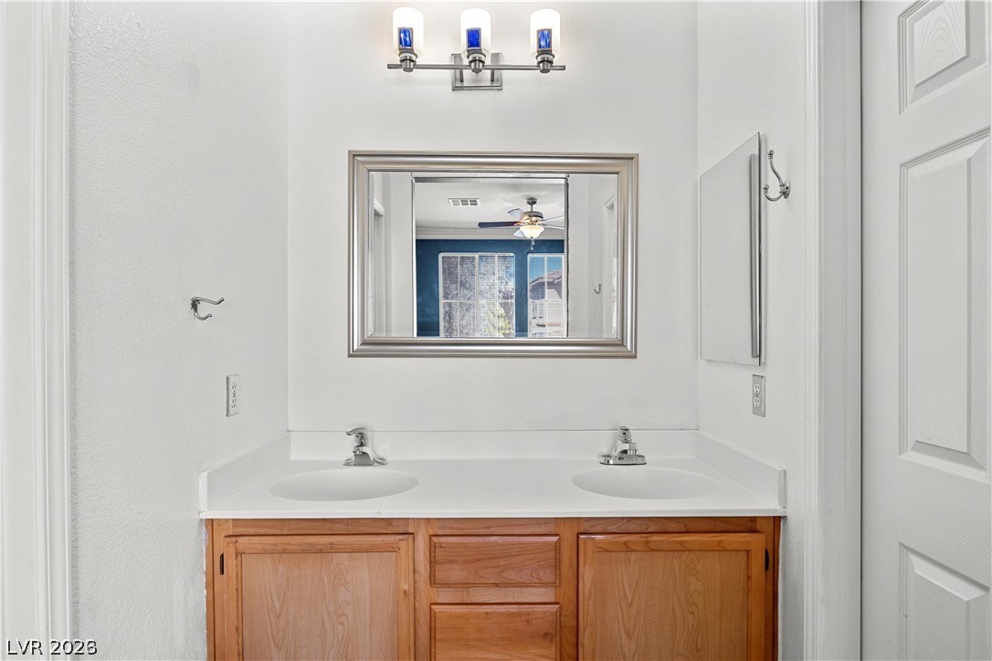 10211 Delray Beach Avenue 201 Property Photo 23
