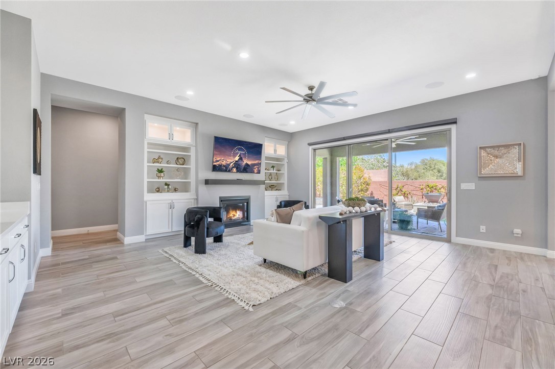 9988 Regency Square Avenue Property Photo 7
