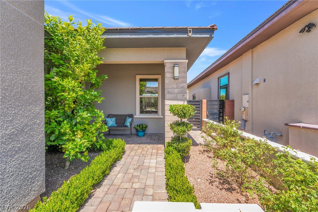 9988 Regency Square Avenue Property Photo 14