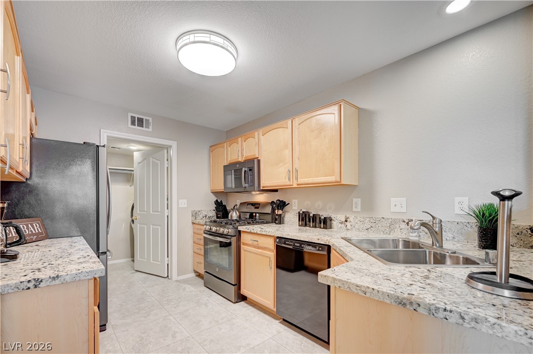 2779286 Property Photo 8