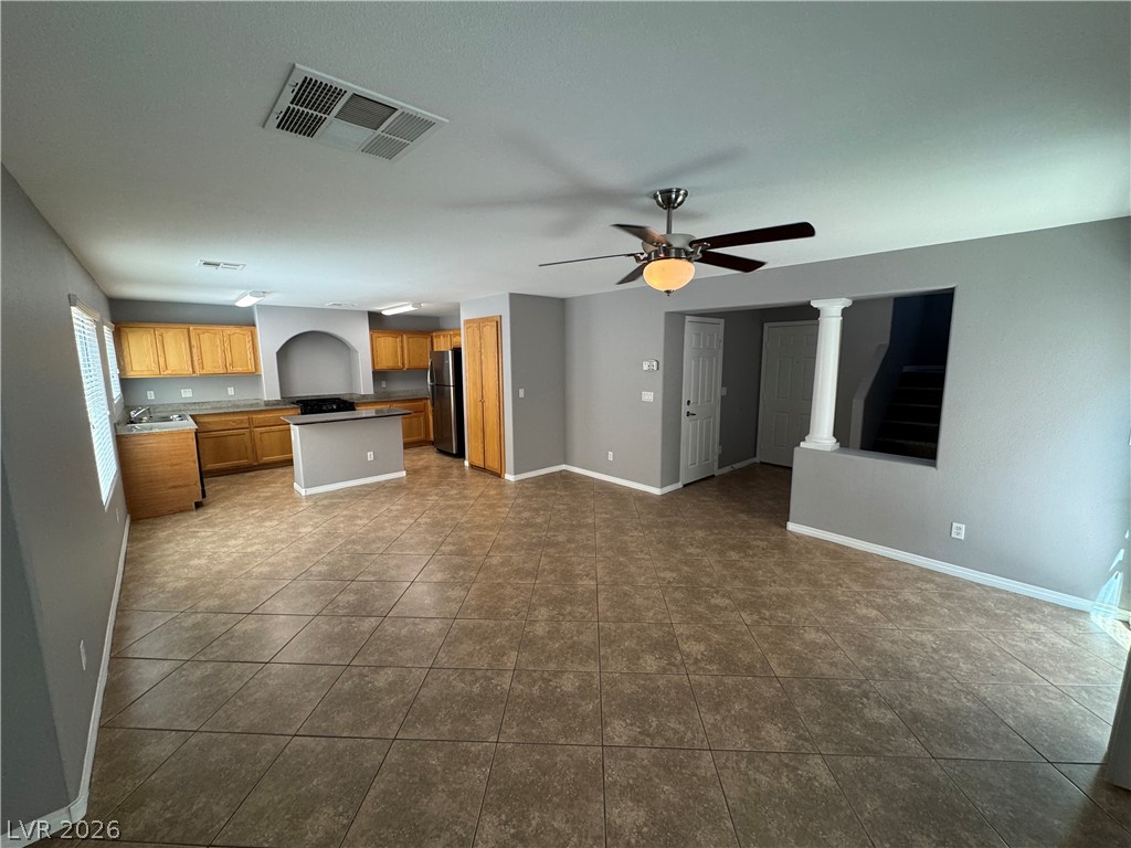 7267 Phlox Road Property Photo 3