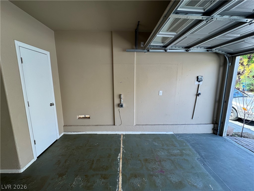 7267 Phlox Road Property Photo 12