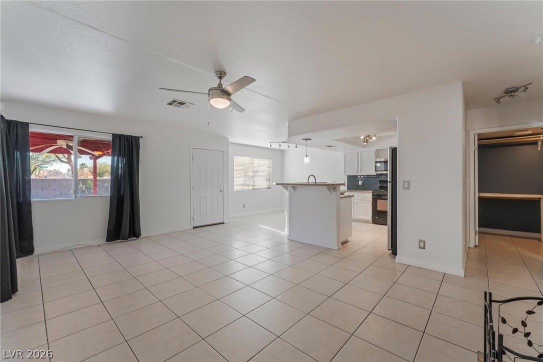 8317 Sky Canyon Court Property Photo 7