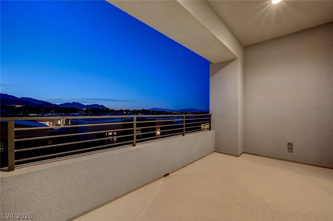 10738 Desert Heights Avenue Property Photo 10
