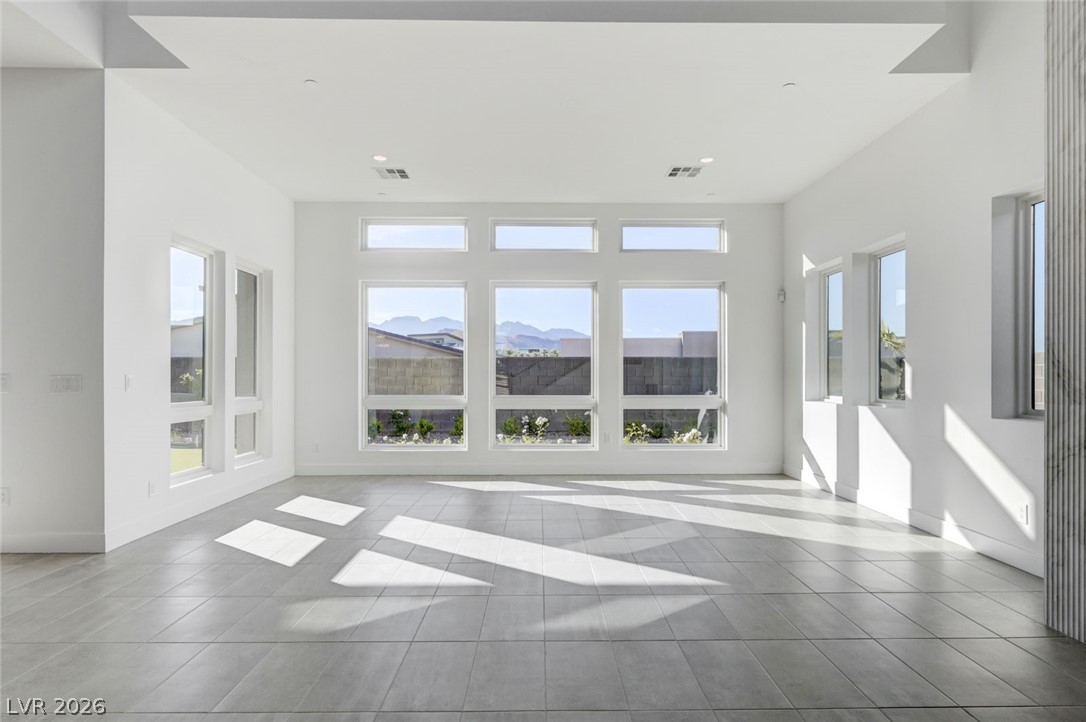 10738 Desert Heights Avenue Property Photo 24