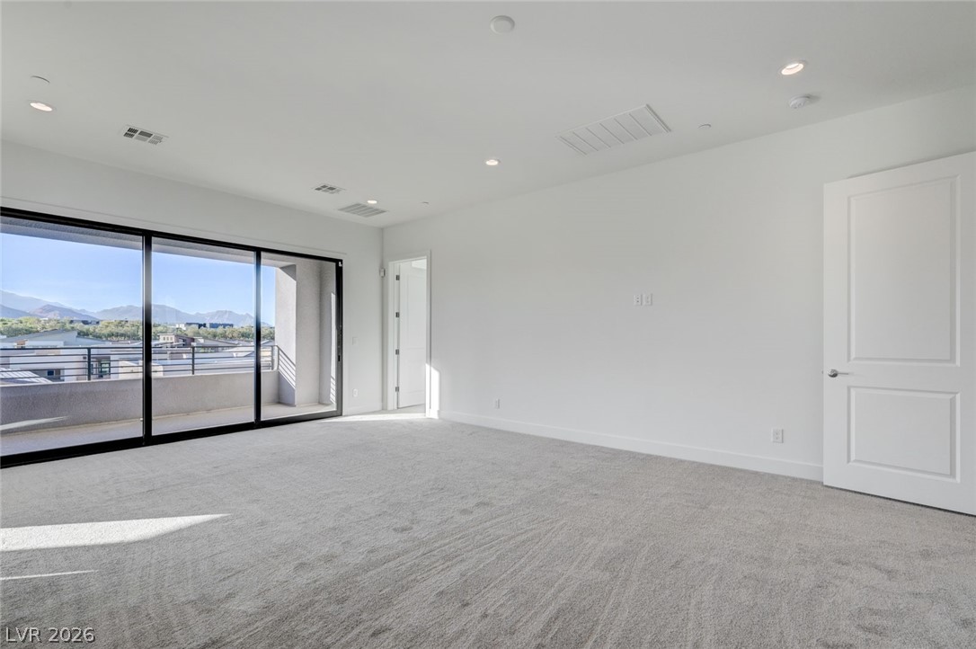 10738 Desert Heights Avenue Property Photo 43