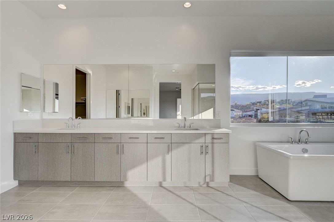 10738 Desert Heights Avenue Property Photo 46